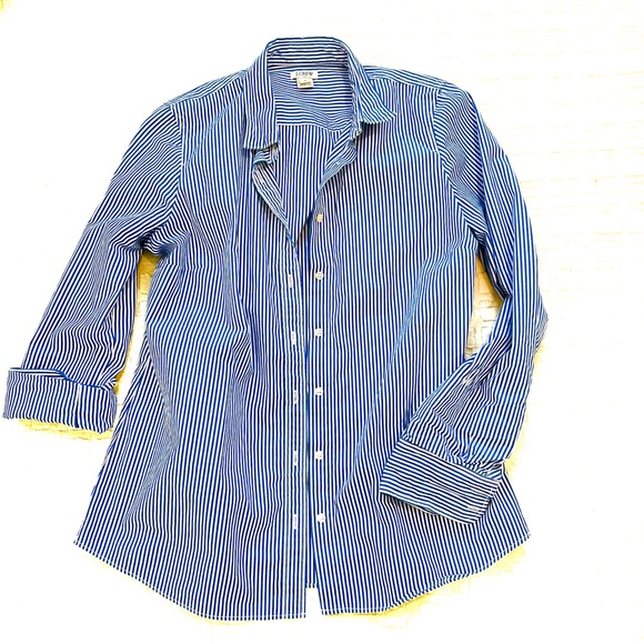 J. Crew Tops - J CREW Oxford Stripe 100 % Cotton Button Shirt Blouse SZ M EUC